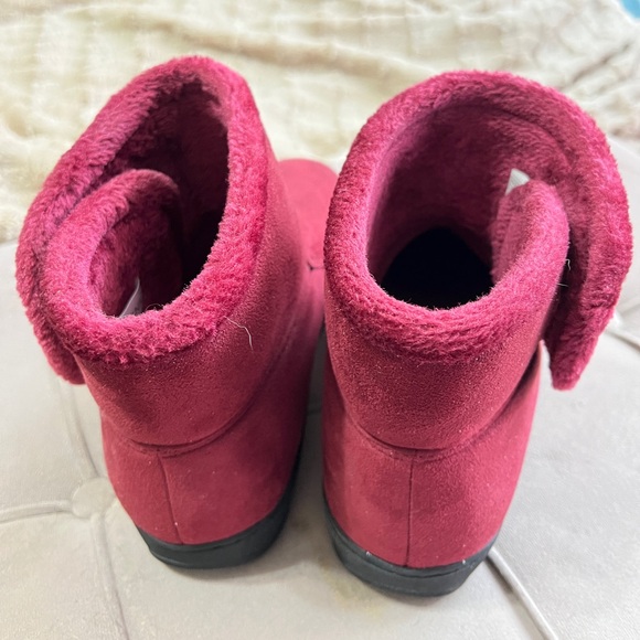 Vibrant burgundy Suede Boots - Picture 2 of 7